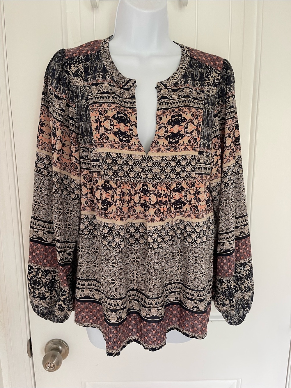 Lucky Brand Black and Blush Mixed-Print Peasant Top